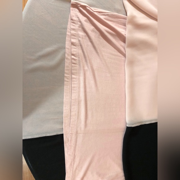 NWT Calvin Klein Chiffon Color Block Top 1X Light Pink & Black - Picture 6 of 8